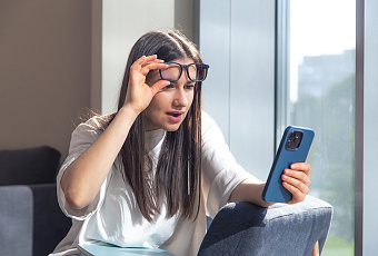 Зрение без врача за 3 шага: как сохранить здоровье глаз и спокойно смотреть в телефон