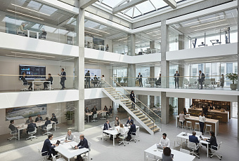 Как формат компании влияет на карьерный рост и развитие сотрудников