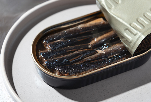 Банка с подвохом: почему шпроты не так безобидны, как кажется