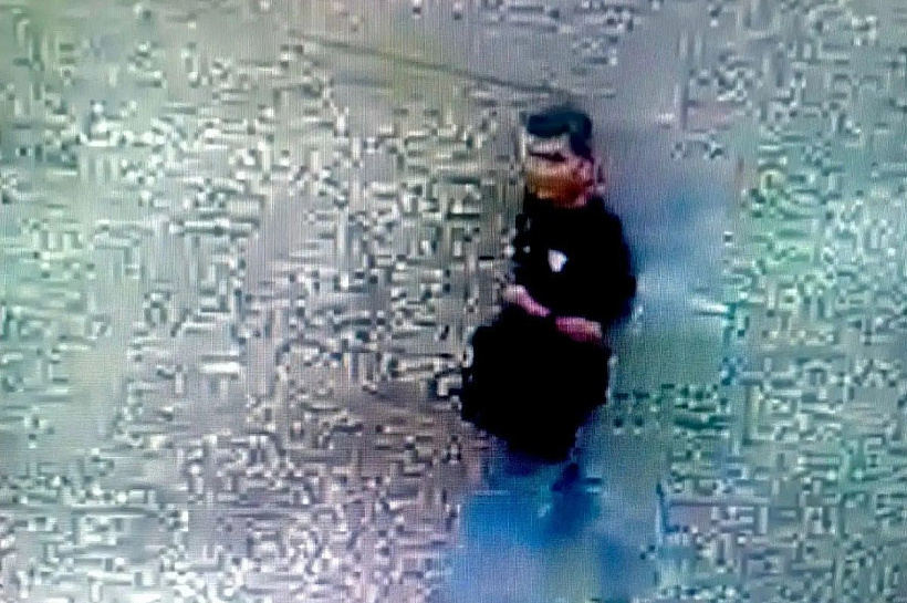 Полиция ищет курьера мошенников, забравшего у кубанской пенсионерки 1,7 млн рублей