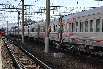 Поезд Воркута-Новороссийск задержан из-за схода грузовых вагонов в Кировской области