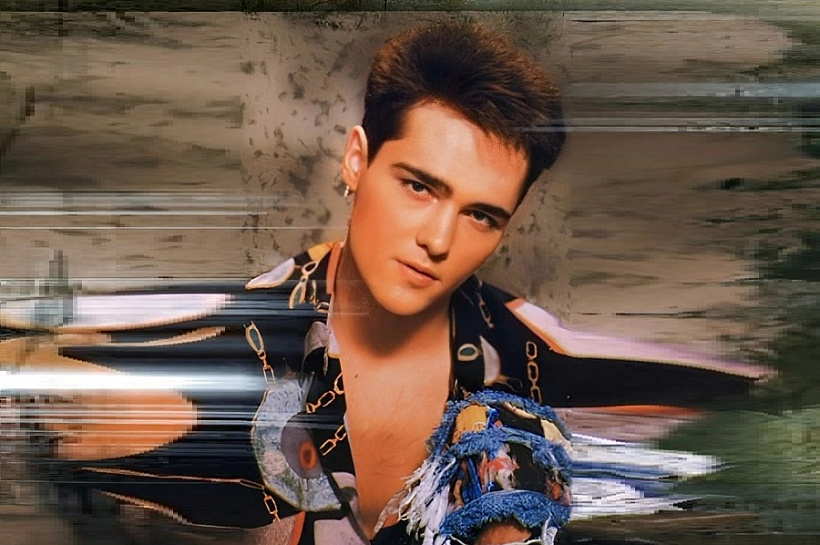 Фанаты скончавшегося от разрыва сердца певца Юрия Шатунова хотят назвать его именем сквер в самом центре Москвы