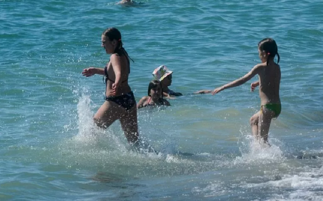 На каких курортах Краснодарского края самая теплая вода в море