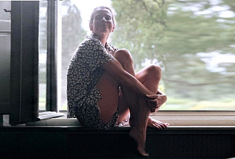 Все летит в еду: телекухарка Юлия Высоцкая показала, каким местом она готовит