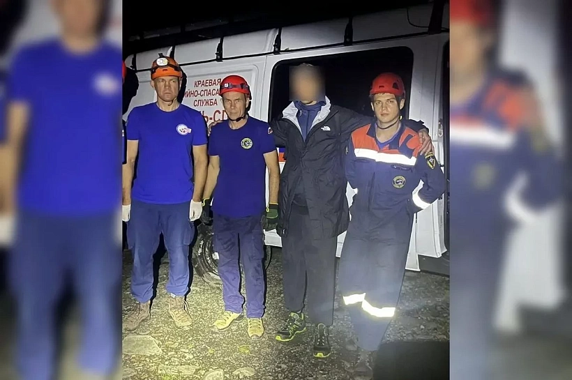Спасатели нашли заблудившегося туриста в горах Красной Поляны