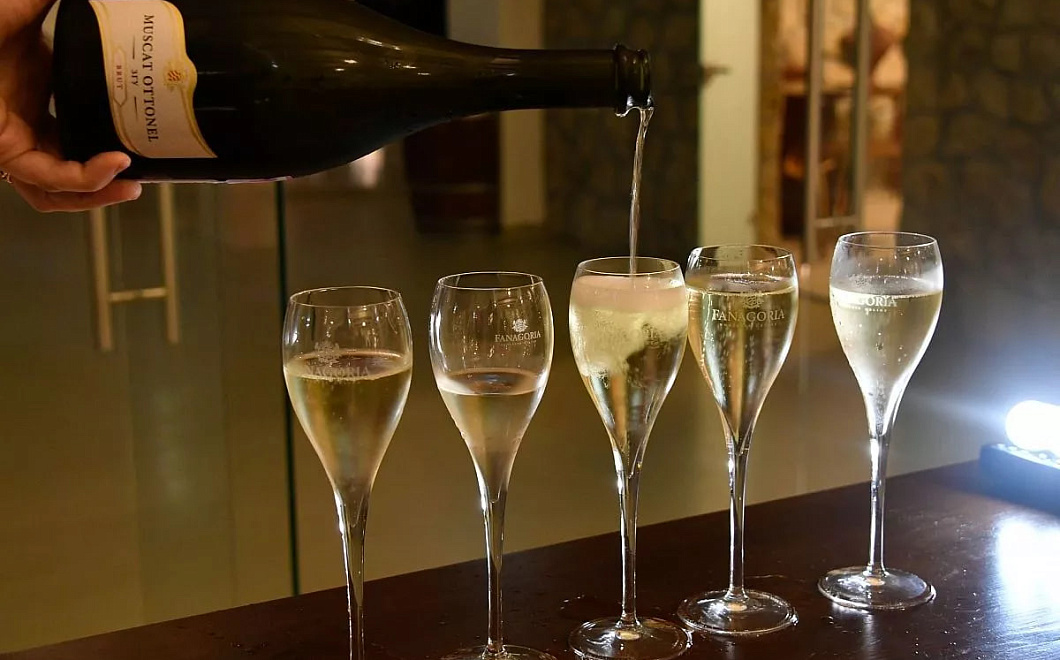 Средняя цена российского шампанского на Кубани достигла 632 рубля за литр
