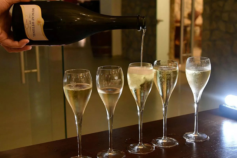 Средняя цена российского шампанского на Кубани достигла 632 рубля за литр