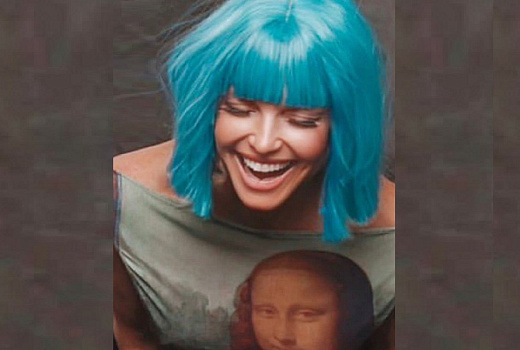 Под синькой: танцовщица Волочкова натянула себе на голову скальп Мальвины