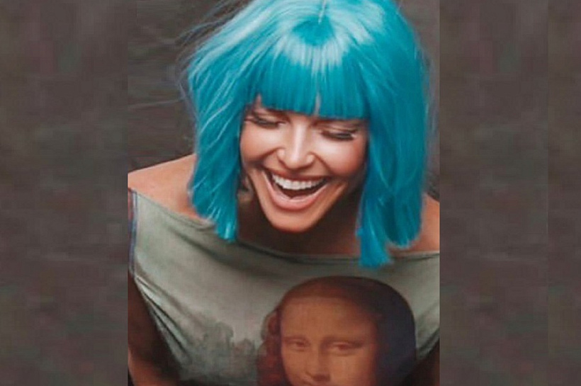 Под синькой: танцовщица Волочкова натянула себе на голову скальп Мальвины