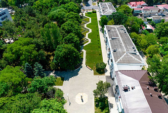 Сквер в честь 300-летия прокуратуры России открыли в Анапе