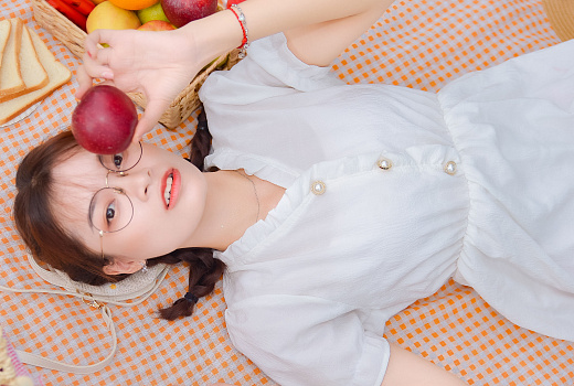 Клетчатка против никотина: как капуста и яблоки помогают бросить курить