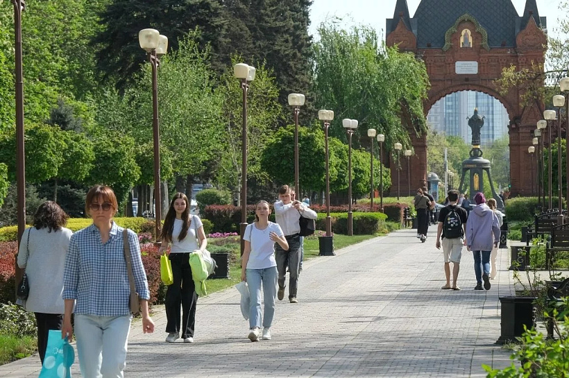 54% краснодарцев против объединения майских праздников за счёт январских каникул — опрос SuperJob