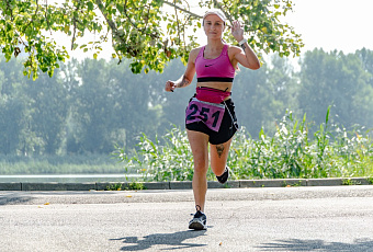 Колет в боку: почему при беге возникает боль и как этого избежать