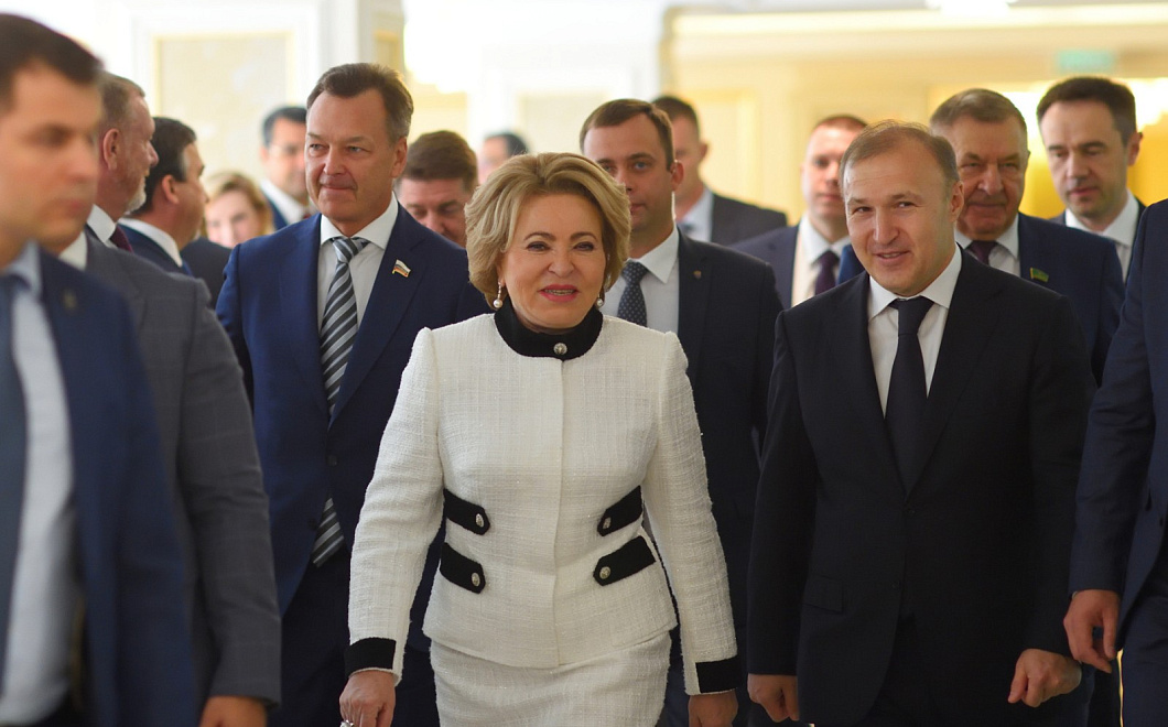 Председатель Совета Федерации Валентина Матвиенко провела встречу с Главой РА Муратом Кумпиловым