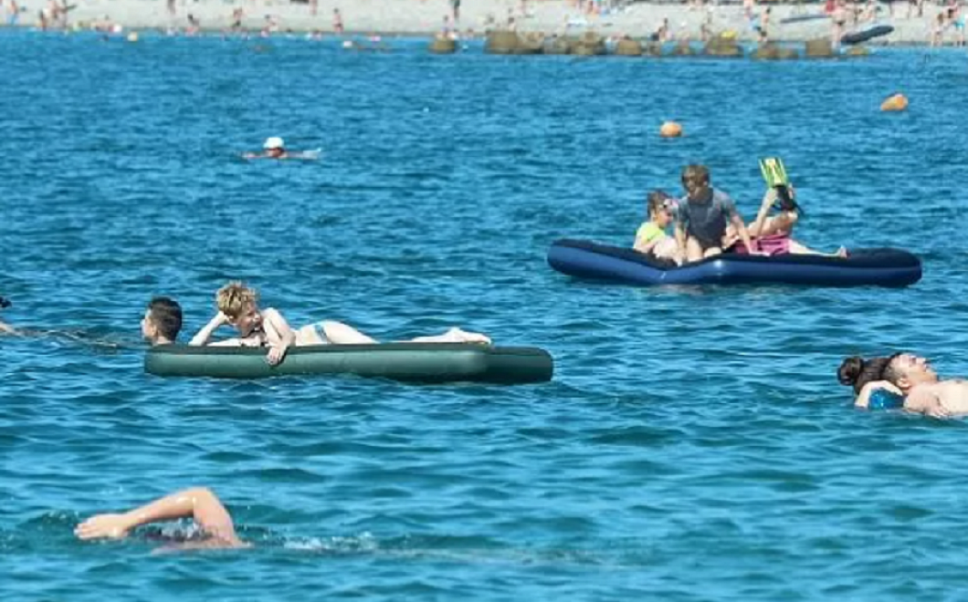 В Анапе сняли запрет на купание в море