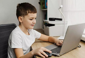 Roblox введет обязательную верификацию пользователей по фото