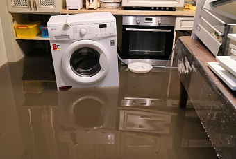 Высота воды в домах Славянска-на-Кубани достигала 60 см: в городе объявили режим ЧС