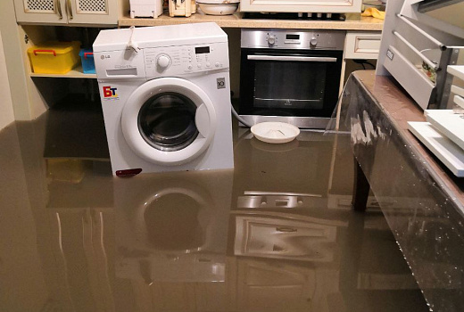 Высота воды в домах Славянска-на-Кубани достигала 60 см: в городе объявили режим ЧС