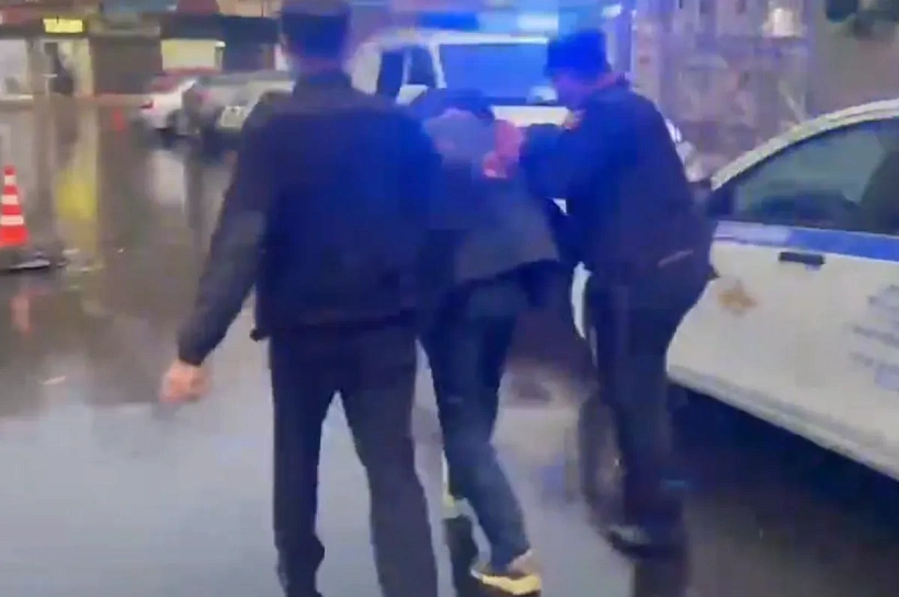 Прохожий в Сочи обезвредил ранившего сотрудницу аптеки мужчину