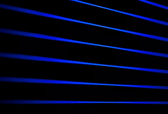 Российские физики создали самый маленький в мире синий лазер