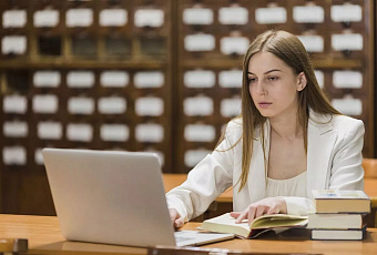 В Госдуме выступили против жестких границ цен на обучение в вузах