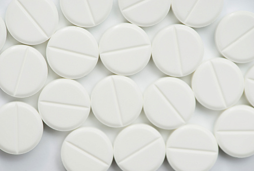 Таблеточная ловушка: чем грозит привычка глушить боль таблетками