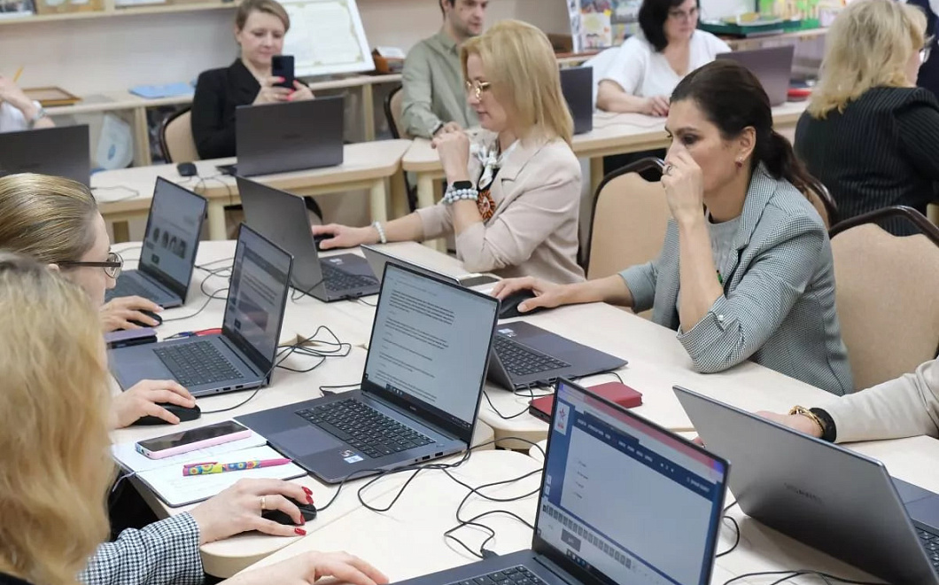 Доля женщин в IT-сфере России выросла до 38% за пять лет, достигнув 47% среди молодежи