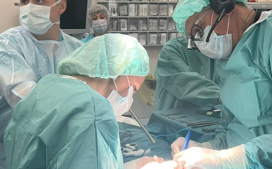 Российские врачи представили безопасные методики операций на щитовидной железе