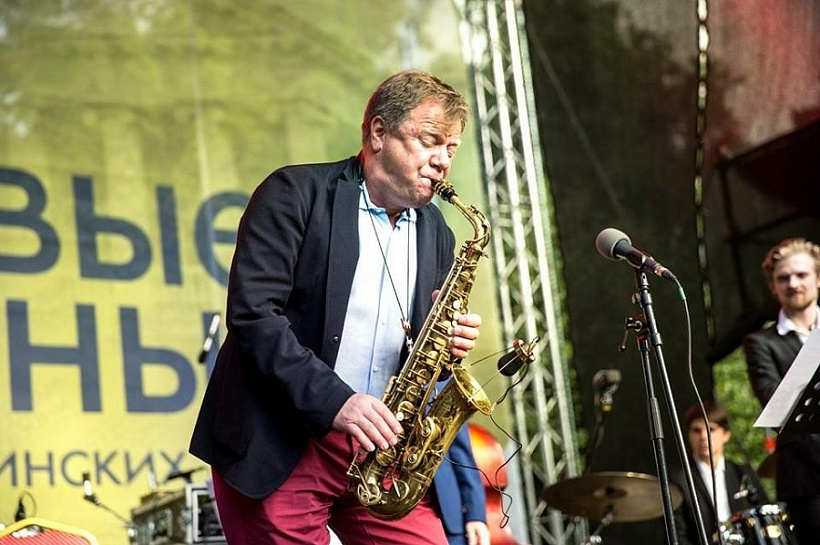 Саксофонист Игорь Бутман боится, что одна из его квартир ведет на тот свет