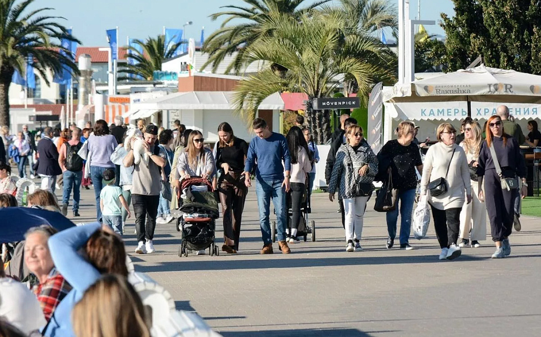 Сочи и Краснодар вошли в топ-10 направлений для отдыха компаниями в октябре