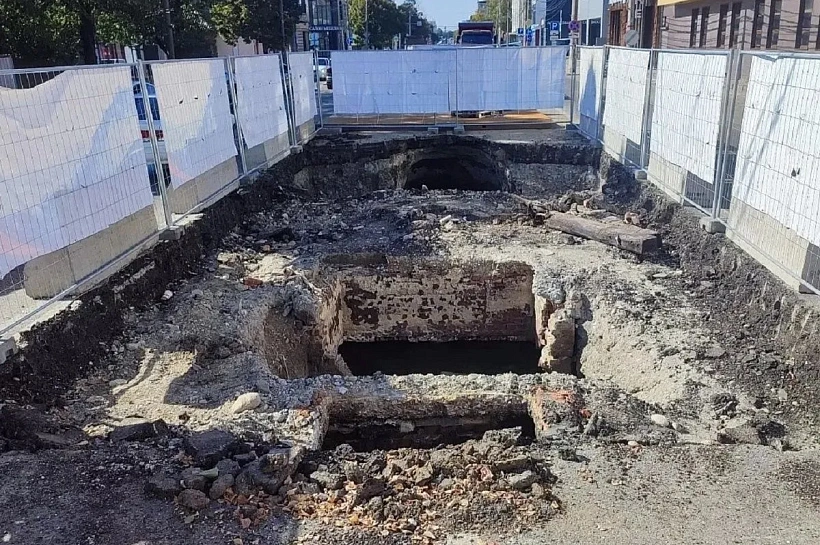 Срок ремонта коллектора на Красных Партизан в Краснодаре  увеличился до четырех месяцев