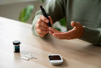 В Новосибирске создали глюкометр, который крепится на спину и измеряет сахар по поту