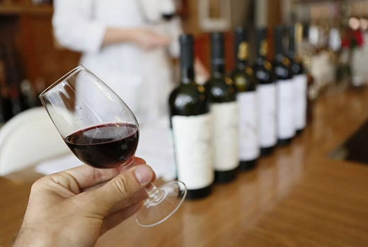 Сомелье в дефиците: Краснодарский край вошёл в топ-5 по вакансиям для кавистов