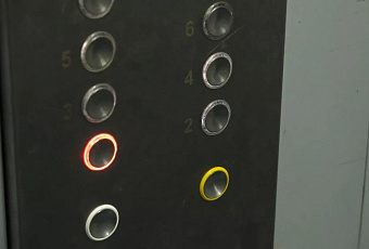 Лифт с женщиной и собакой сорвался в многоэтажке Краснодара