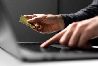 Сбербанк предупредил о кратно растущей угрозе хищений с помощью дипфейков в 2026 году