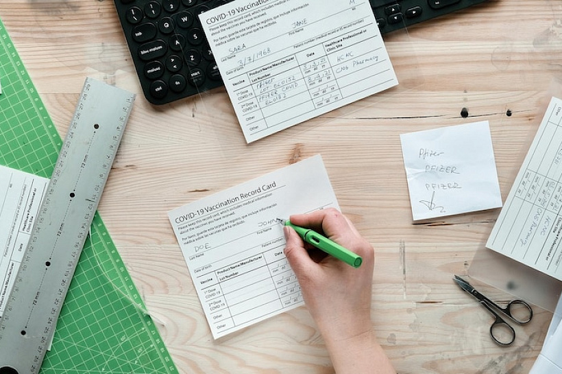 Как ламинировать бумагу, документы, визитки, рисунки в домашних условиях