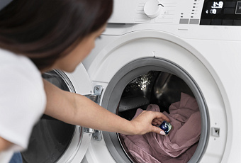 В чем настоящая причина неприятного запаха из стиральной машины